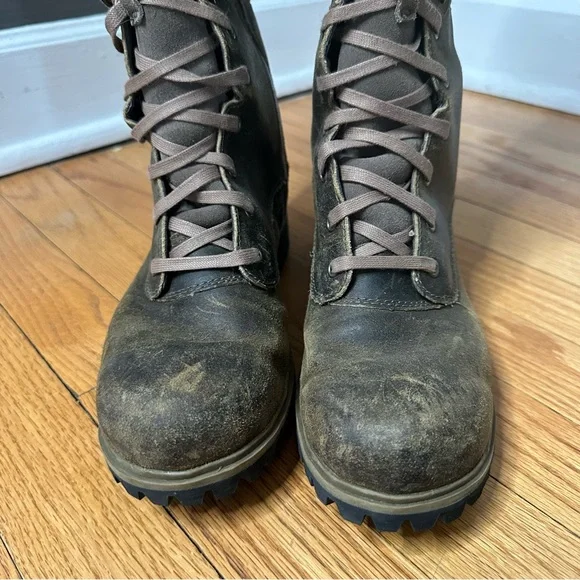 Timberland Dark Brown Lace-Up Boots - Picture 4 of 9